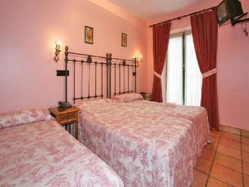 ארנאס דה קבראלס Hotel Villa De Cabrales מראה חיצוני תמונה